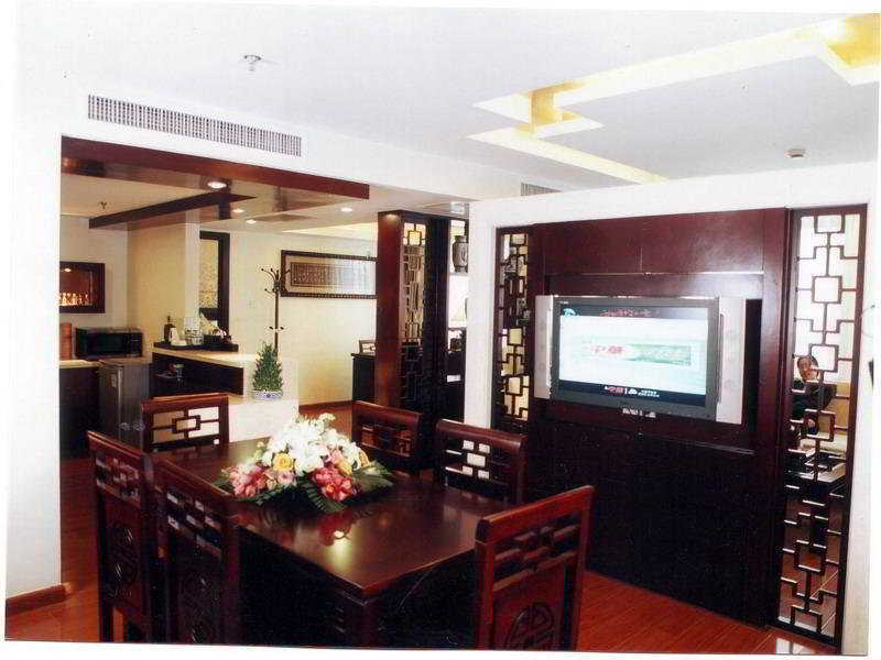 Royal Court Hotel