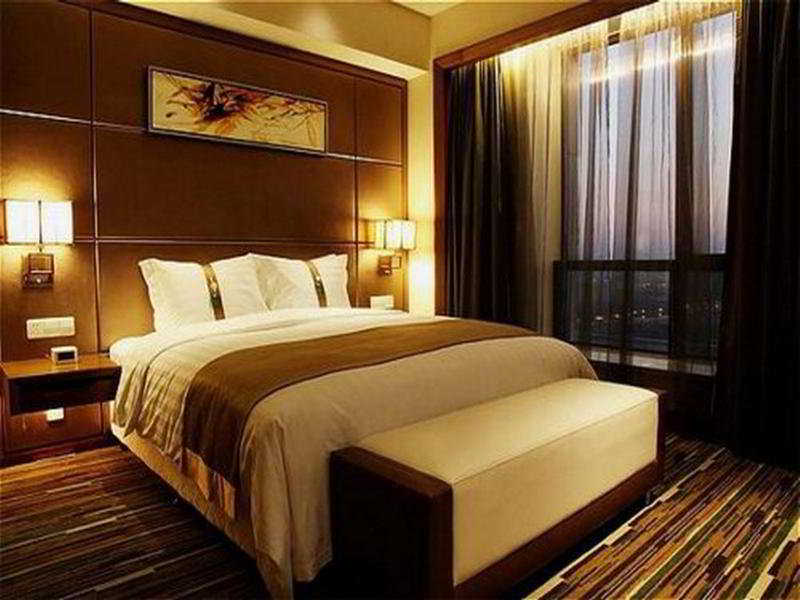 Hotel Crowne Plaza Jinxiu, An Ihg