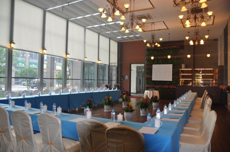 Pudong International Talent City Hotel