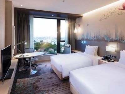 Hilton Garden Hongqiao Necc 4*