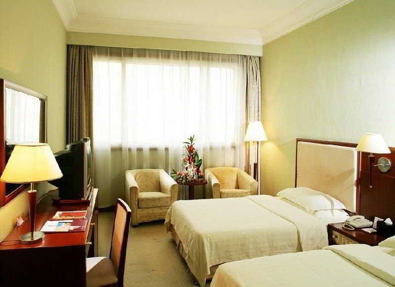 Express Zhenping By Ihg Otel Şanghay
