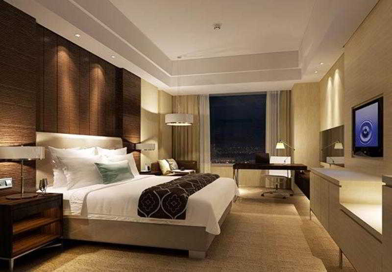 Renaissance Caohejing Hotel Shanghai