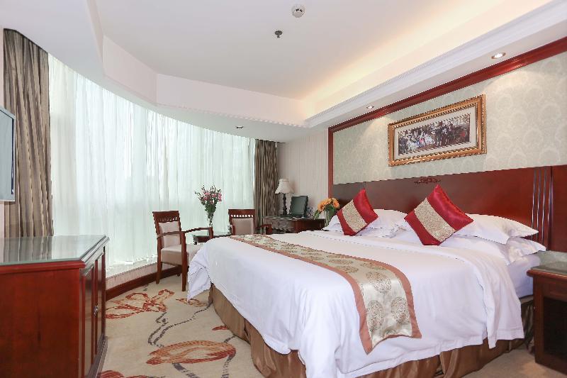Vienna Hongqiao Airport Center Otel Şanghay
