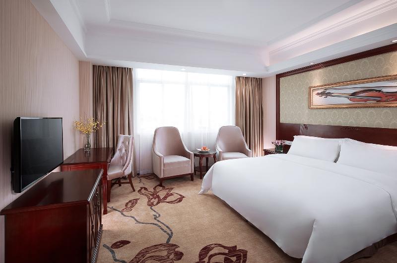 Vienna International Pudong Huinan 4*