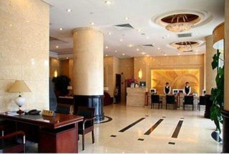 Vienna South Railway Station And Everbright Hotel 3*