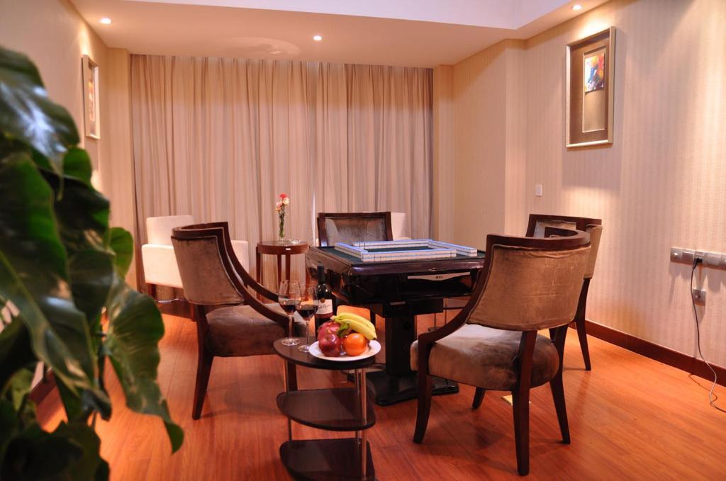 Delightel West Hotel 4*