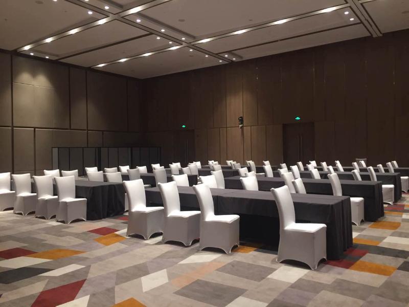 Radisson Exhibition Center Hotel