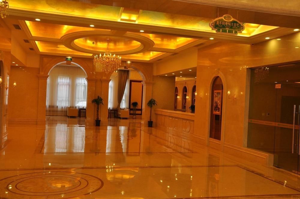 Vienna Sh Fengxian Nanqiao Jinhai Road Hotel 4*