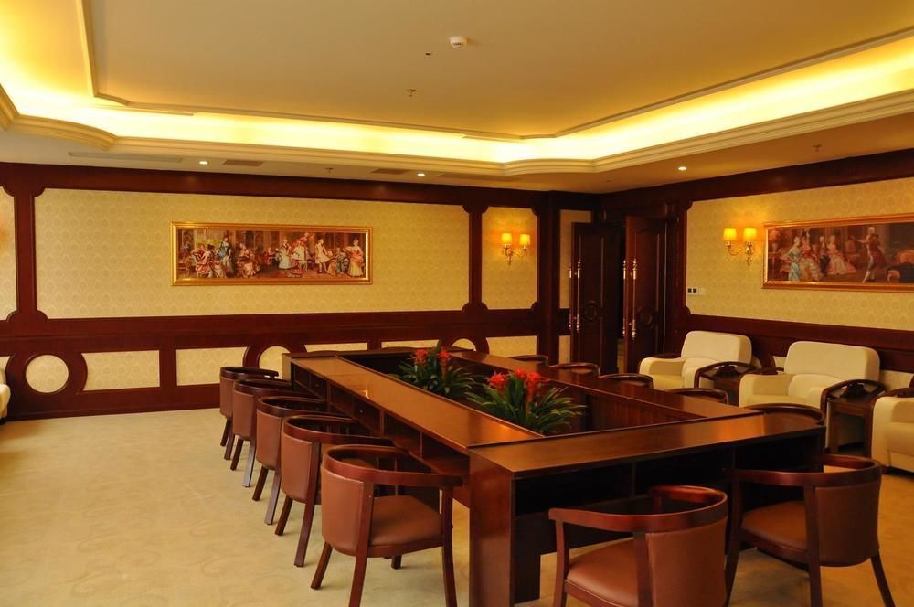 Hotel Vienna Sh Fengxian Nanqiao Jinhai Road 4*