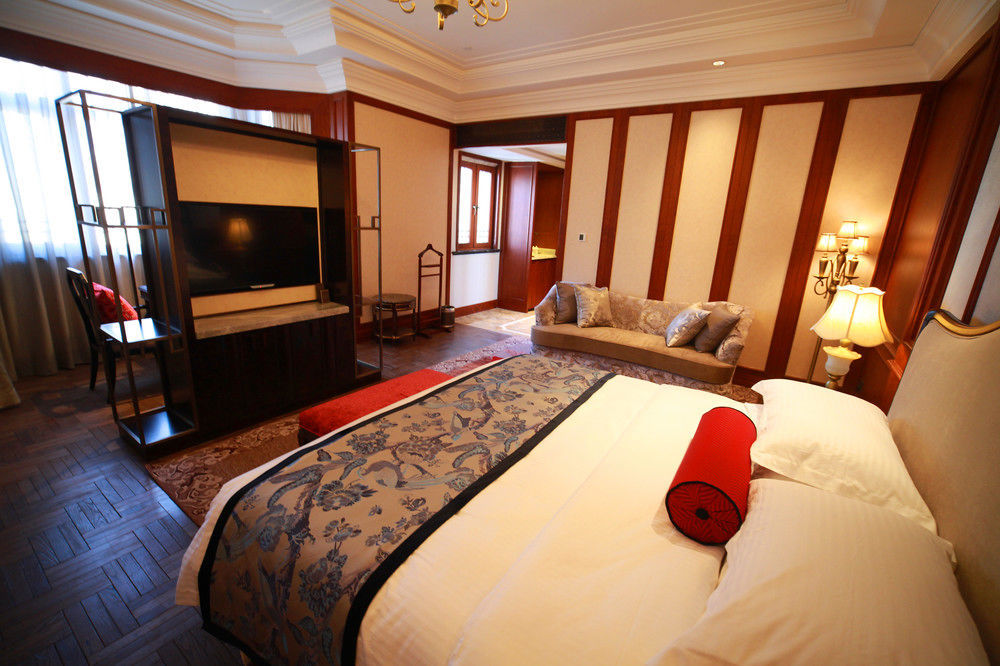 Hotel Donghu Collection