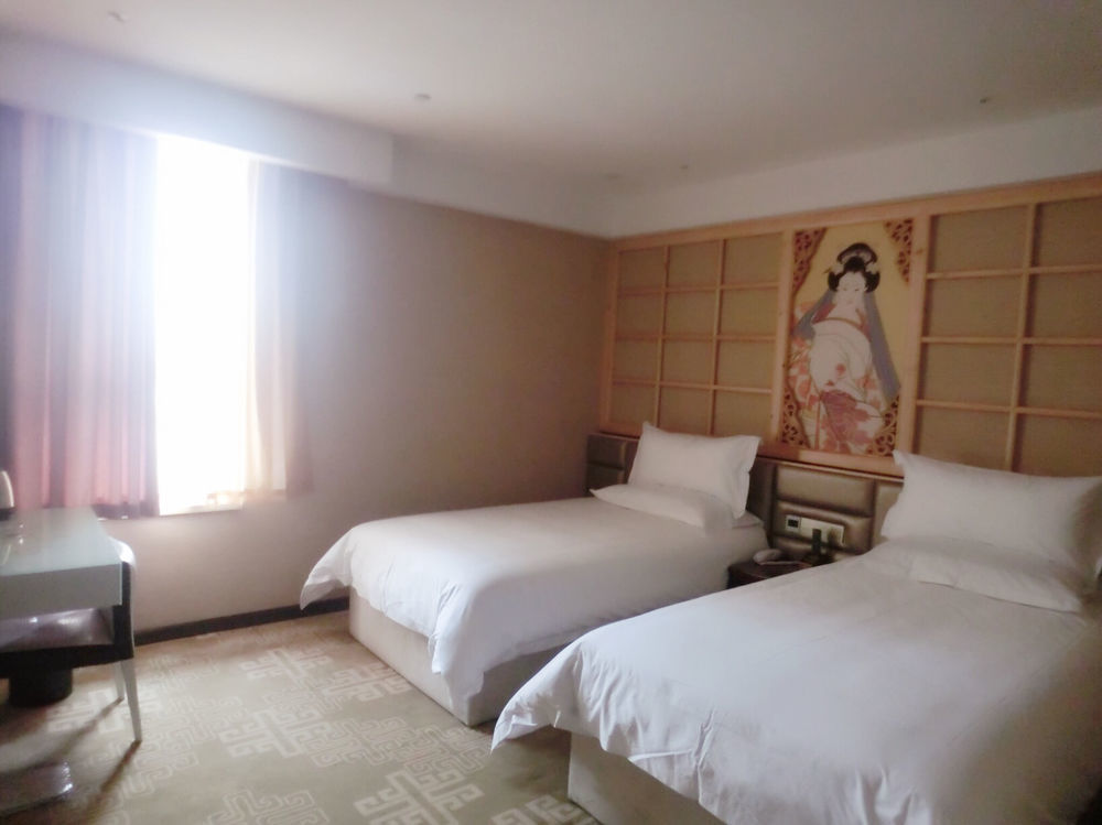 Yes Hotel 3*