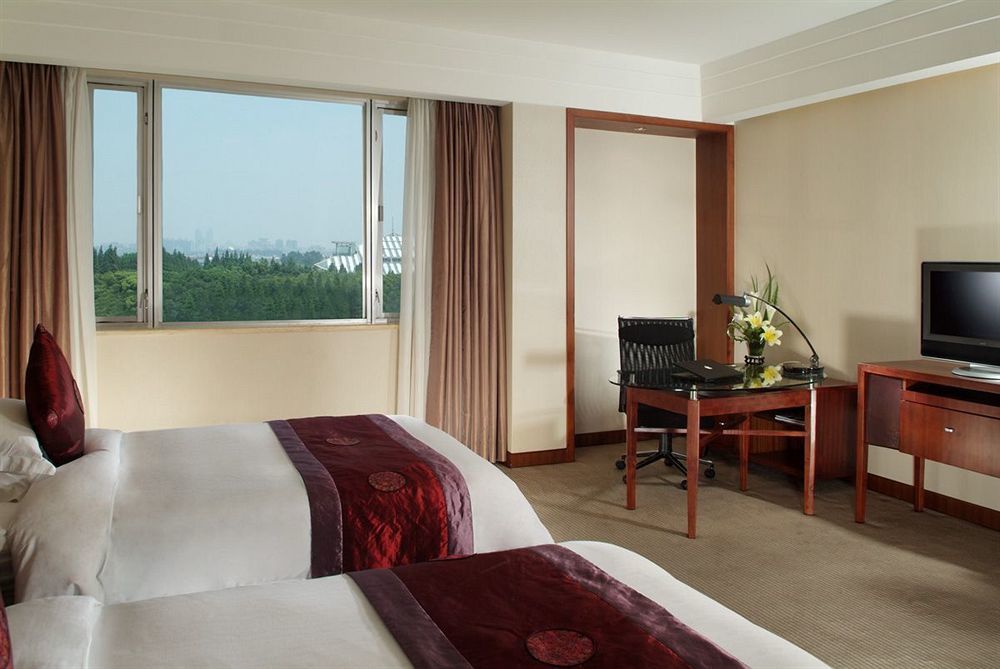 Grand Skylight Gardens Bai Se Road Hotel