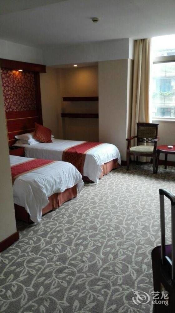 Yuhang Hotel 3*