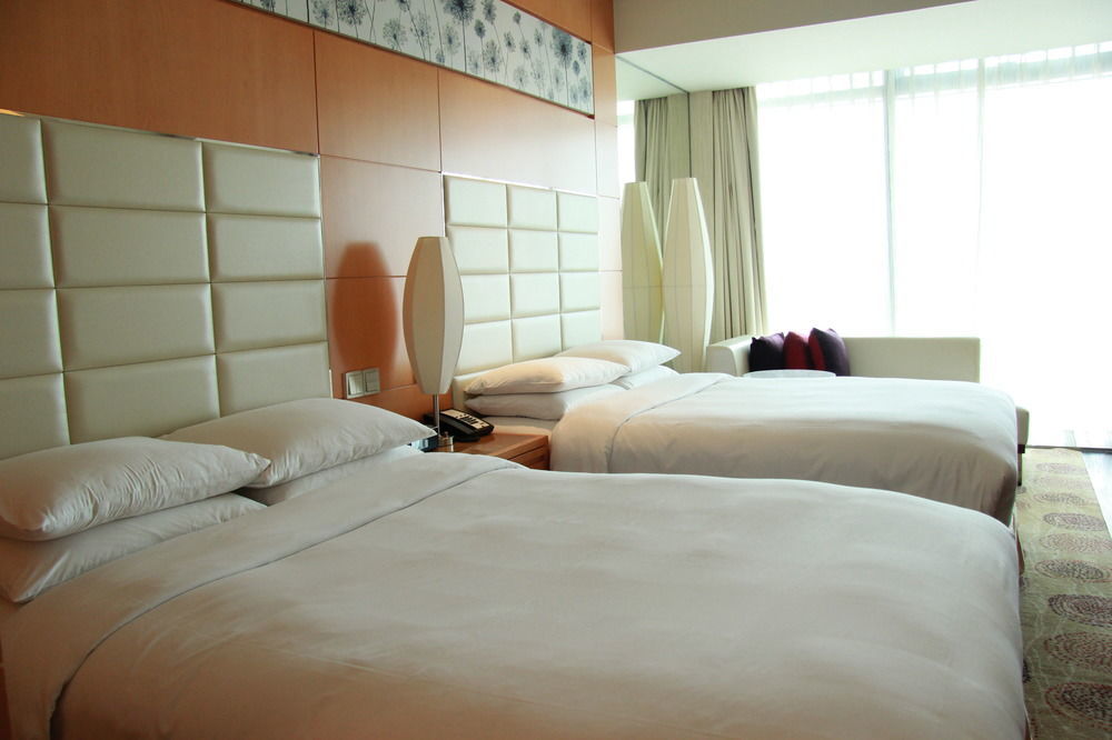 Renaissance Putuo 5*