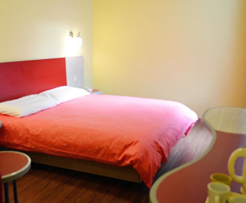 Hotel Home Inn Shanghai Chuansha Metro Station Xinchuan Road 2*