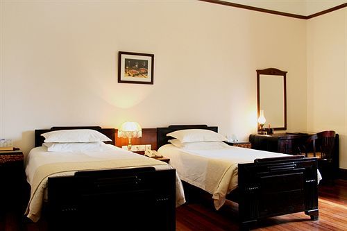 Astor House Hotel 3*