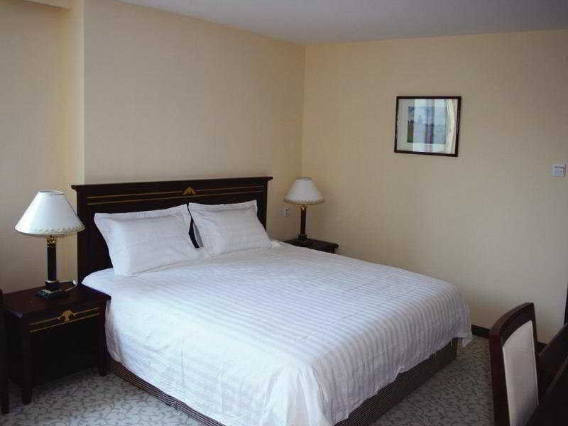 Hotel Yiting Four Season - Dongfang Road Branch