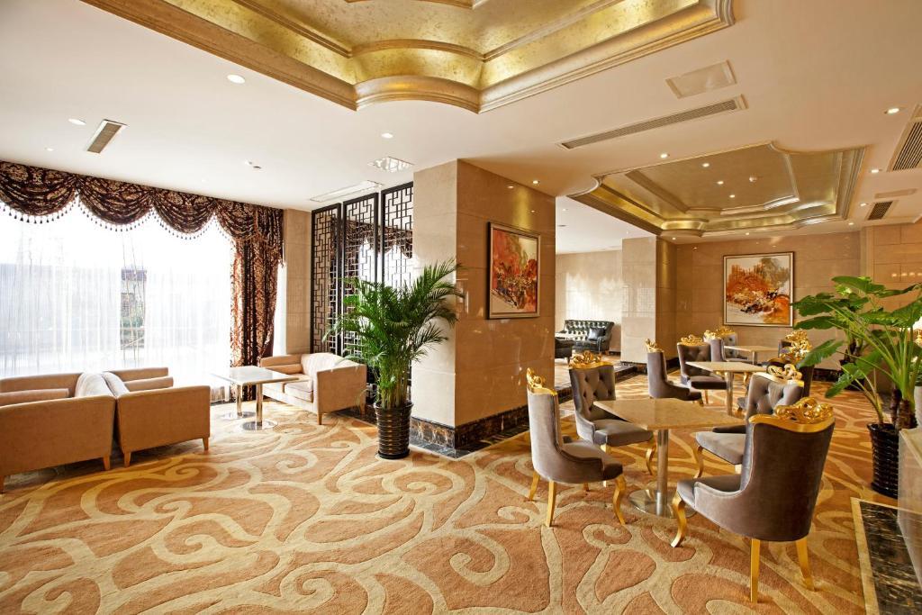 Friend Hotel 4*