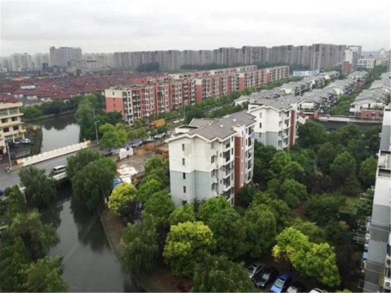 Vienna Hongqiao Airport Wanda Plaza