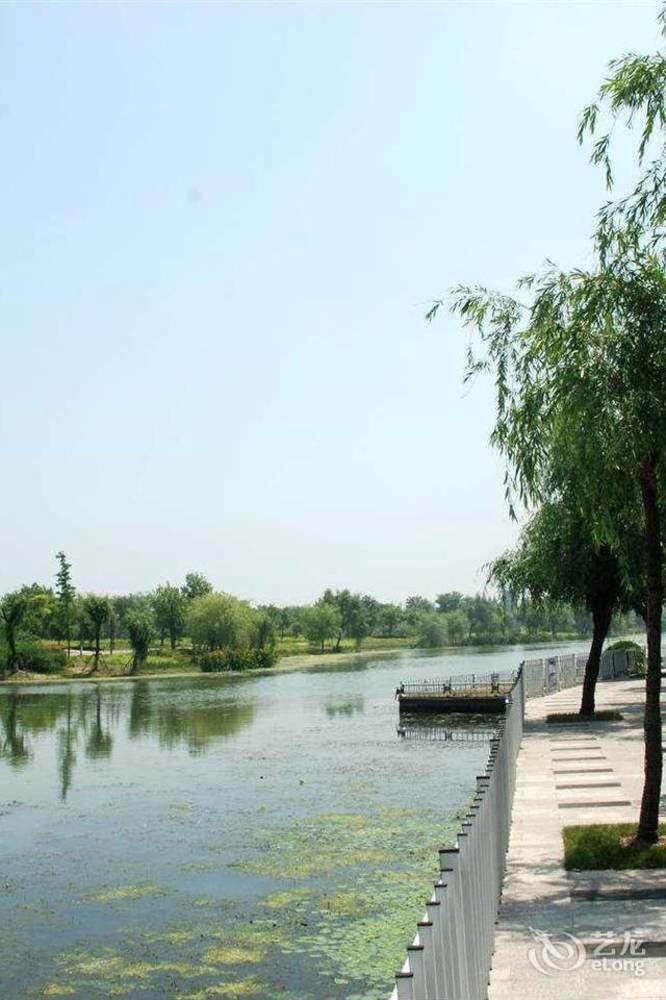 Hotel Jingyuan Waterworld 3*