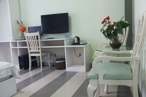 Blue House - Pudong International Airport 3*