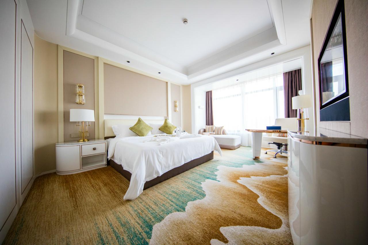 Ship Hotel Shanghai