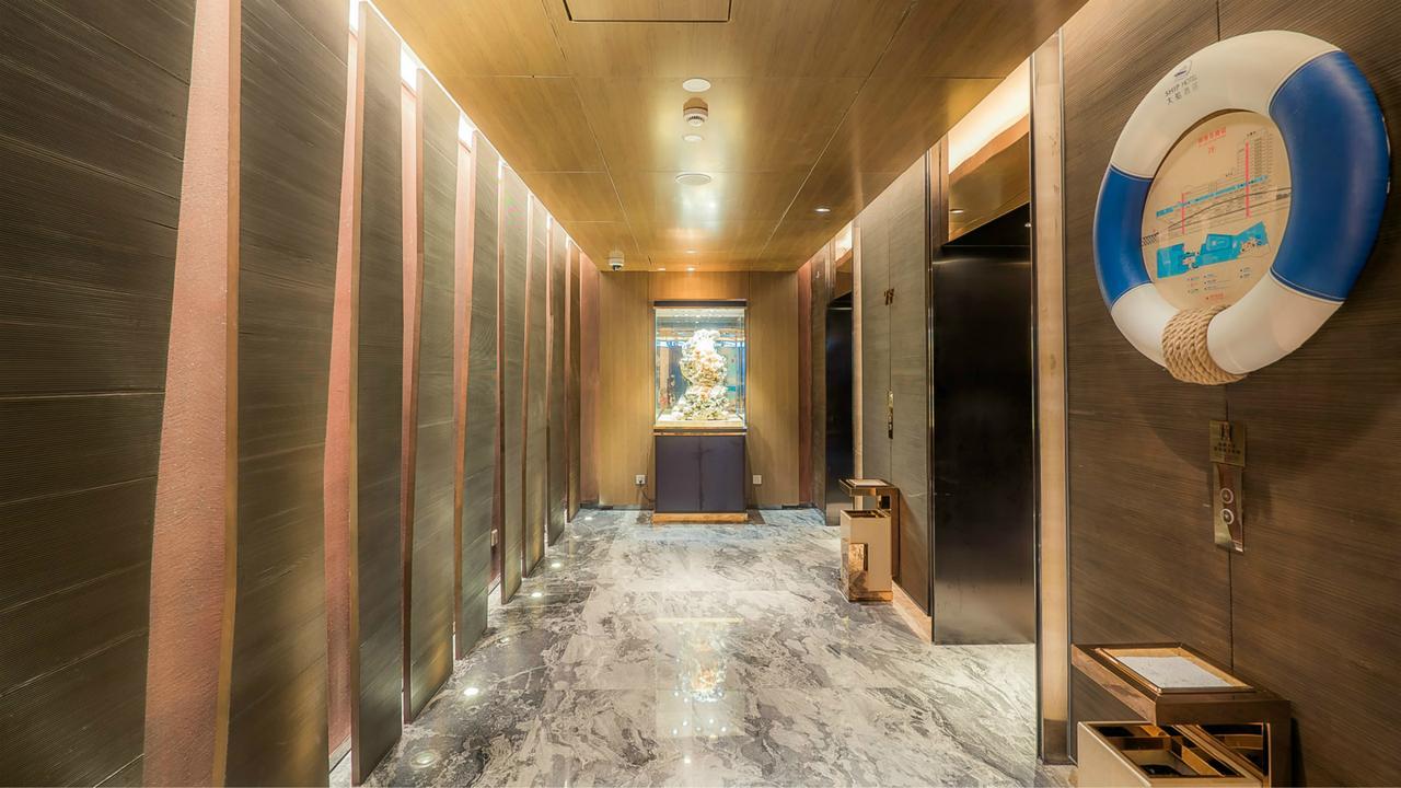 Ship Hotel Shanghai