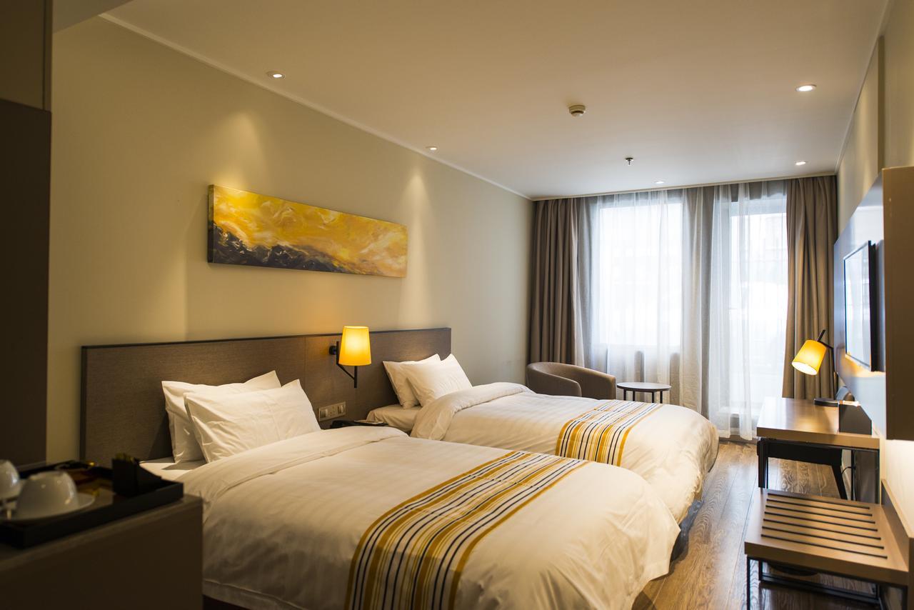 Home Inn Plus Shanghai Pudong Lujiazui Expo Park South Pudong Road Shanghai