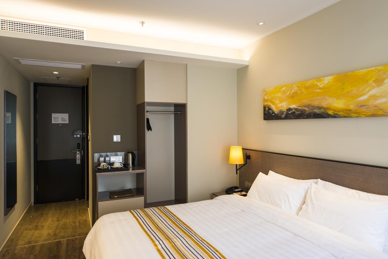 Hotel Home Inn Plus Shanghai Pudong Lujiazui Expo Park South Pudong Road