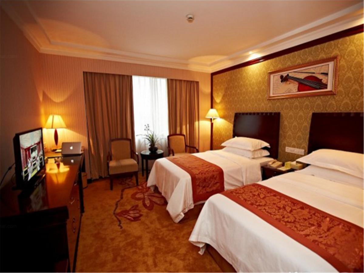 Vienna International Train Station Hotel