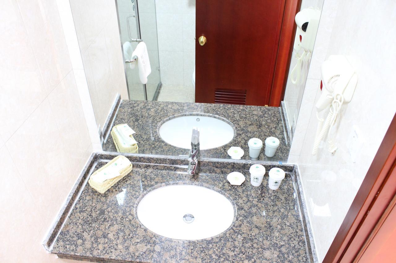 Greentree Zhangjiang Guanglan Road Metro Station Business Hotel Shanghai
