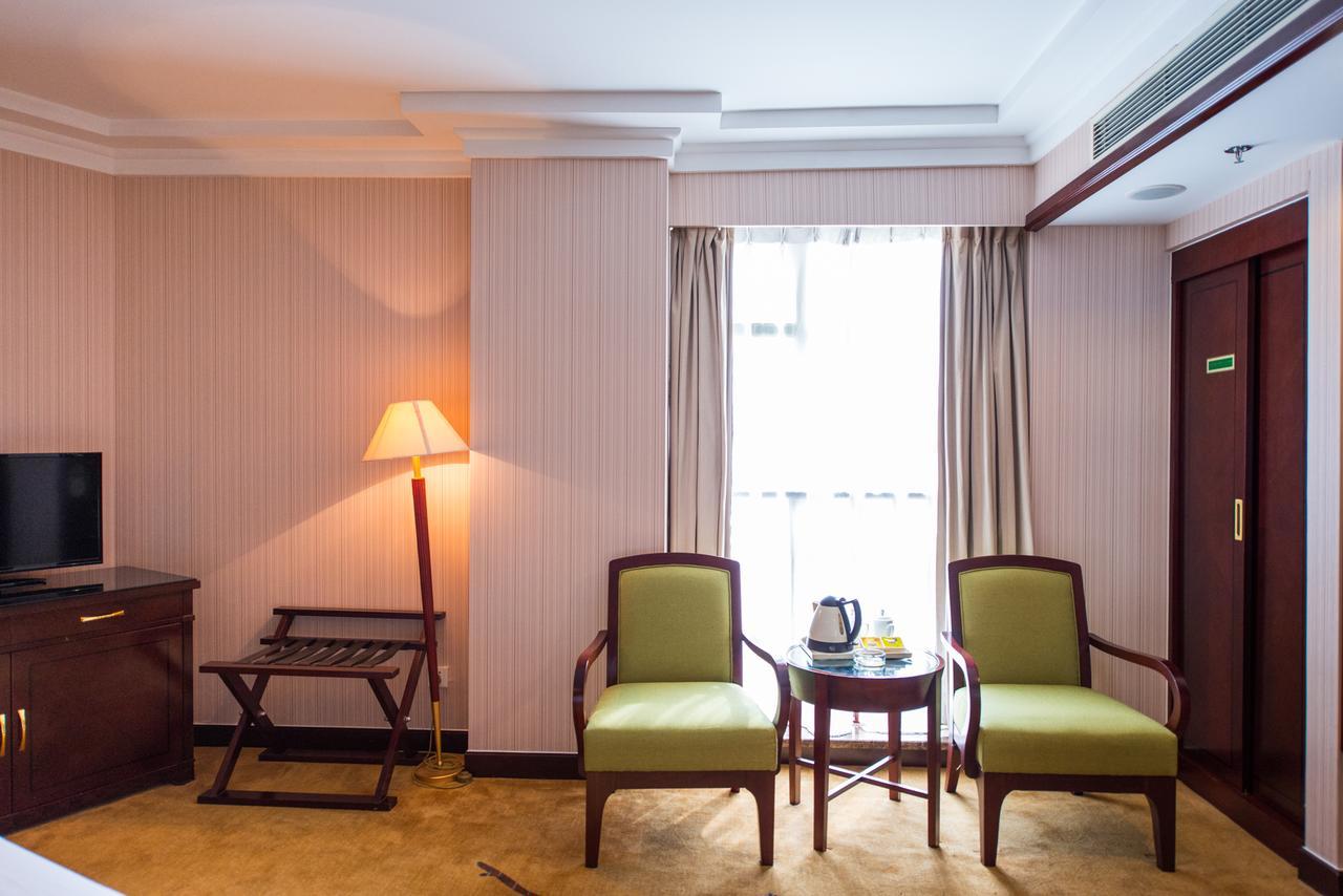 Hotel Vienna International Train Station