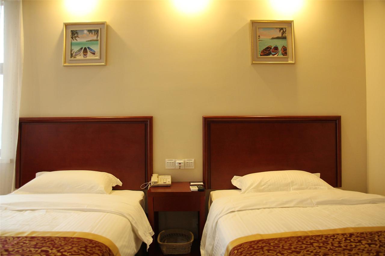 Greentree Inn Shanghai Luojing Express Hotel
