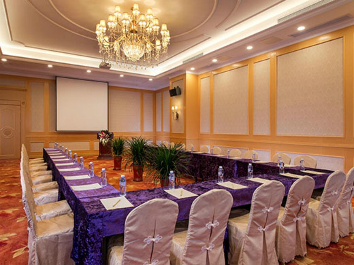 Vienna International Hengshan Road Hotel