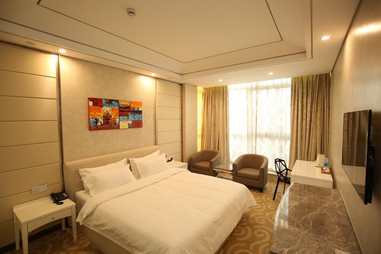 Crown Crystal Hotel