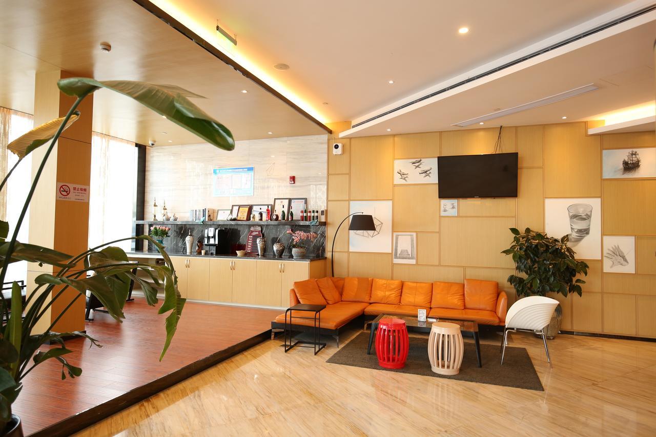 Crown Crystal Hotel