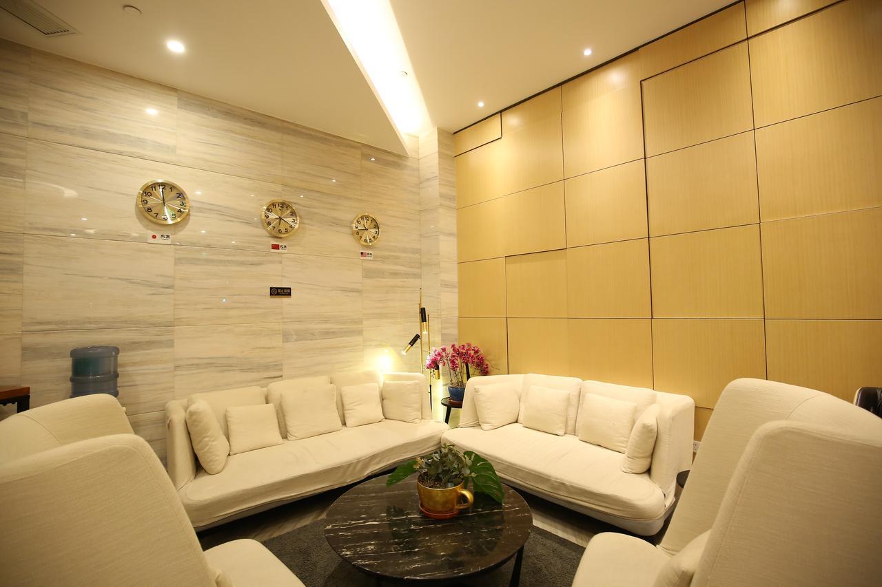 Crown Crystal Hotel