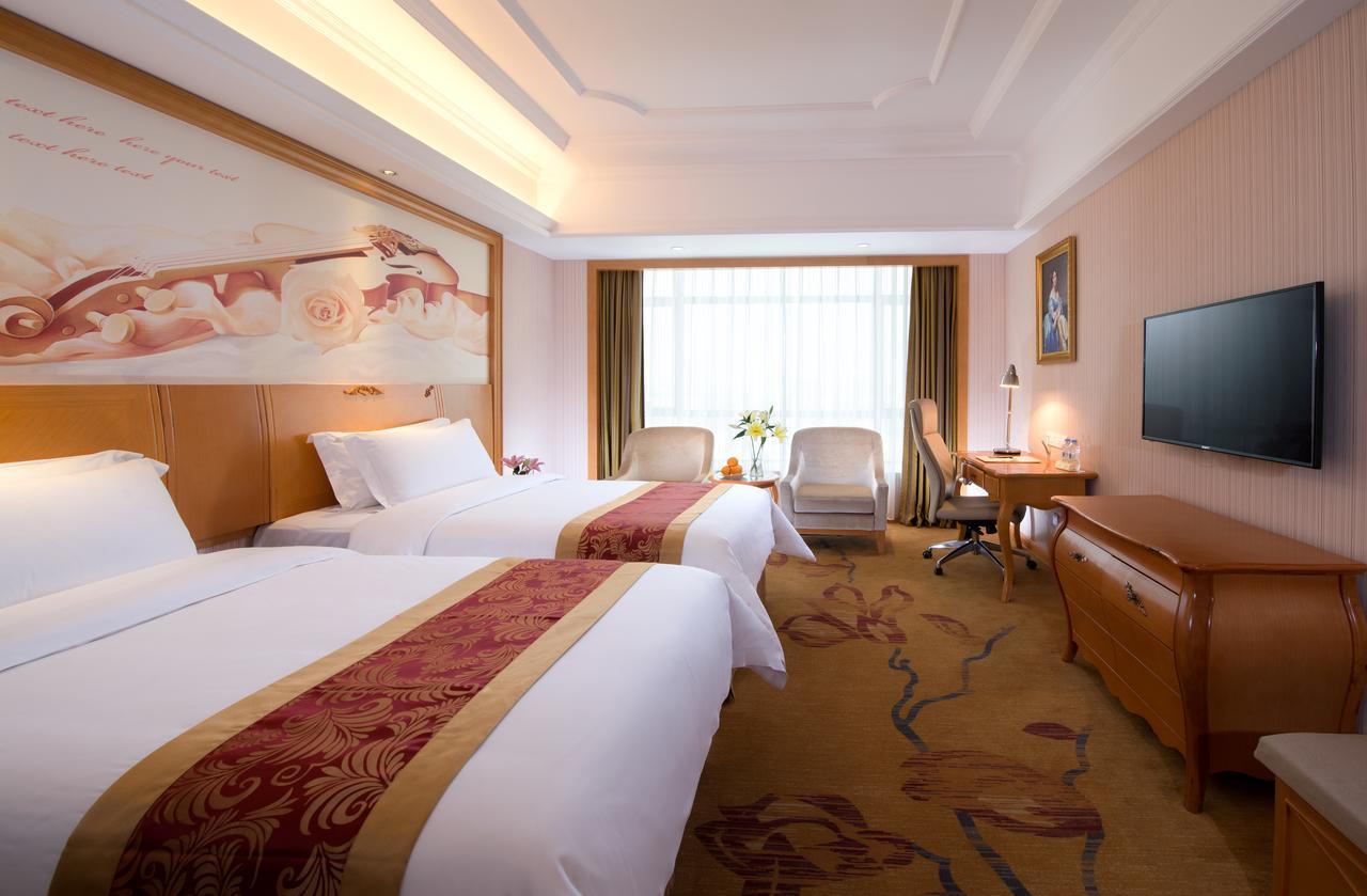 Hotel Vienna International Songjiang