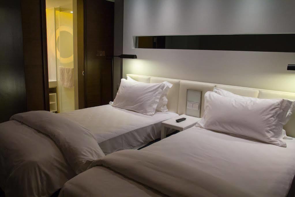 Jin Jiang Da Hua Hotel 3*