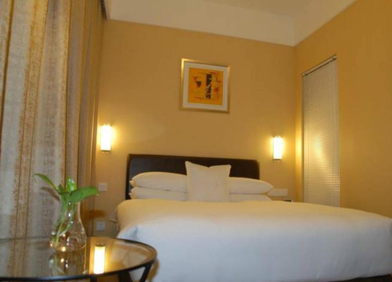Gloria Plaza Kangqiao Hotel Shanghai