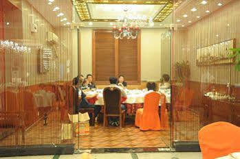 Lianbang Hotel 2*