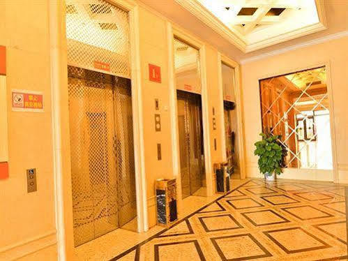 Hotel Greentree Alliance Anting Zhaofeng Road Subway Station