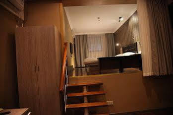 Hotel Fish Bund