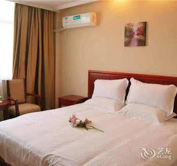 Greentree Pudong Airport Huaxia East Road Railway Station Shell Khách sạn