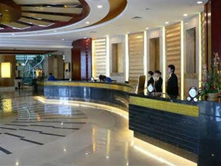 Howard Johnson Wyndham Leonora Plzaz Hotel 3*