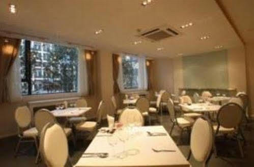 Fx At Expo Exhibition Hall Hotel 3*