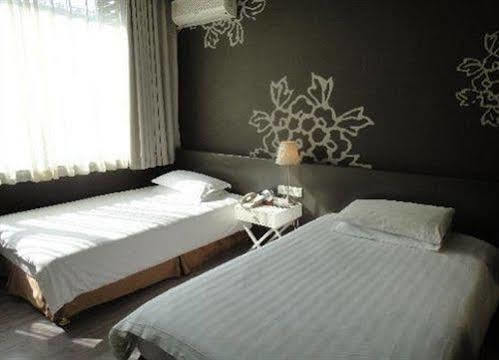 Fx At Expo Exhibition Hall Hotel 3*