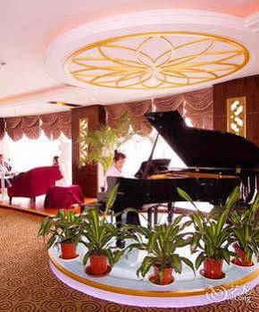 Yuhang Hotel 3*