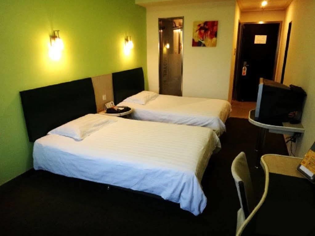 Motel 168 Shangcheng Branch 2*