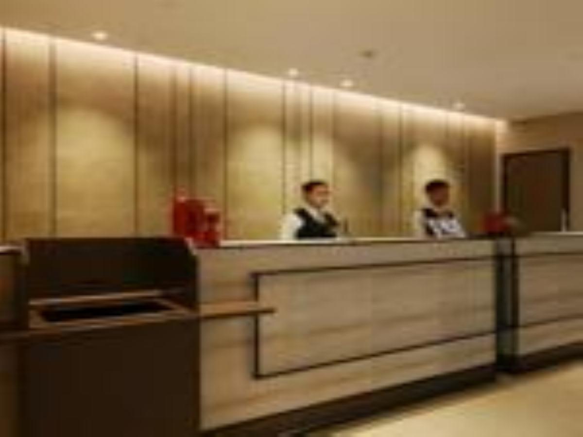 Plus New International Expo Center Yushan Road Yuanshen Sports Hotel Shanghai